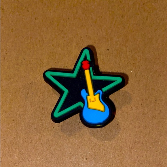 🐊6/$12🐊 Star and Guitar Croc Charm - Picture 1 of 3